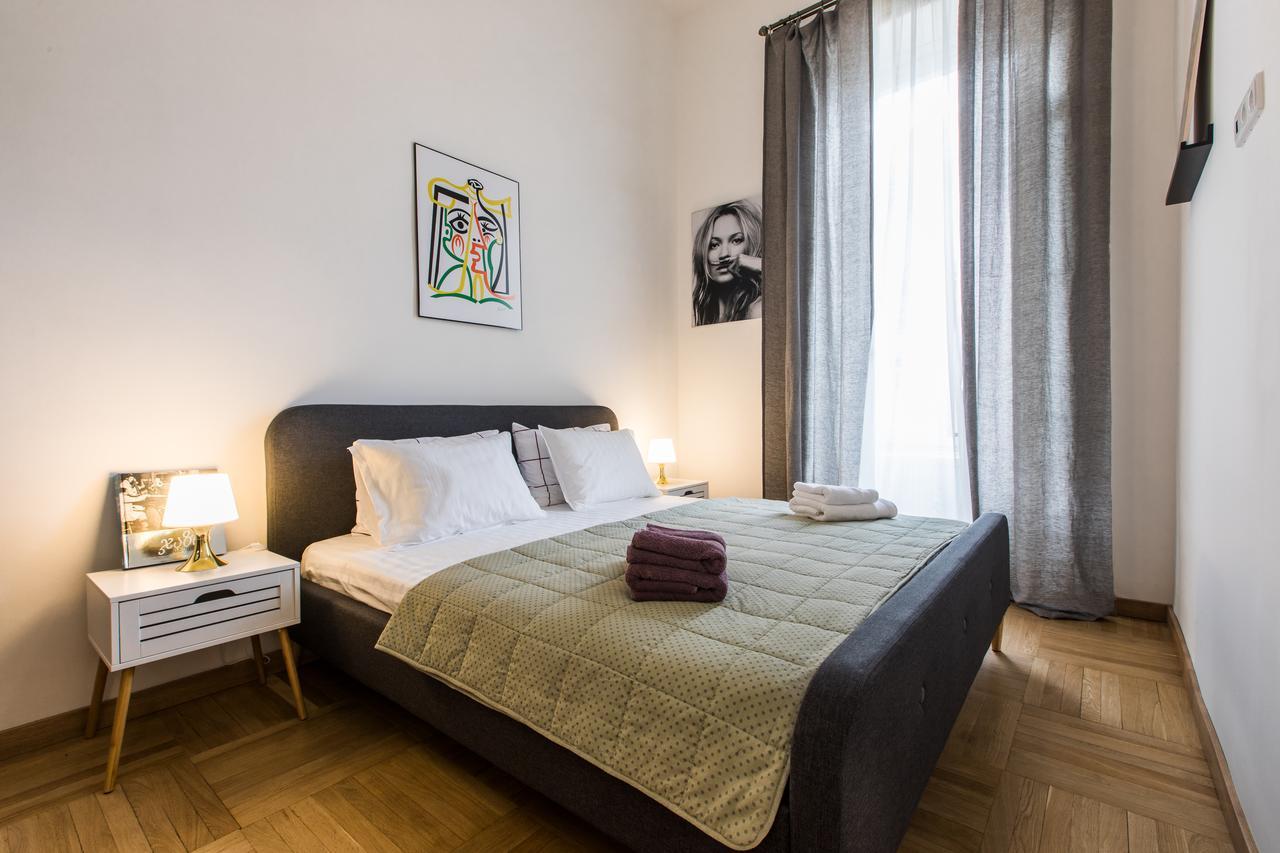 New Apartment On Rustaveli Avenue 第比利斯 外观 照片