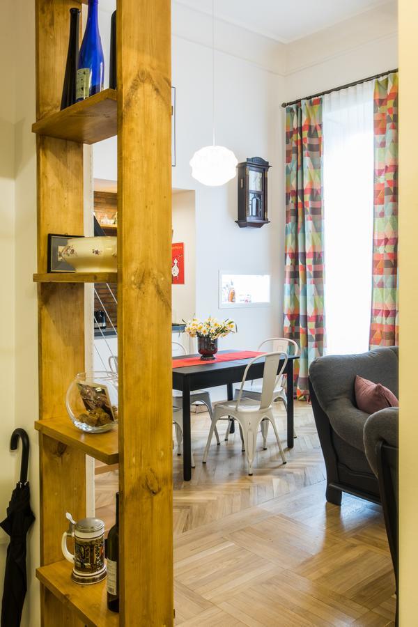 New Apartment On Rustaveli Avenue 第比利斯 外观 照片